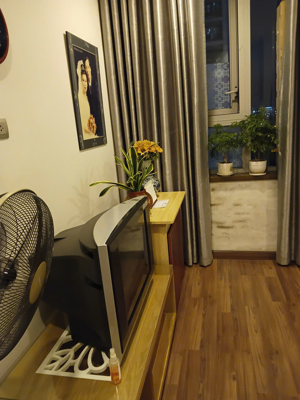Bán căn hộ 2PN/2WC tòa N03-T2 Ngoại Giao Đoàn - DT: 85m2 cửa Đông, ban công Tây