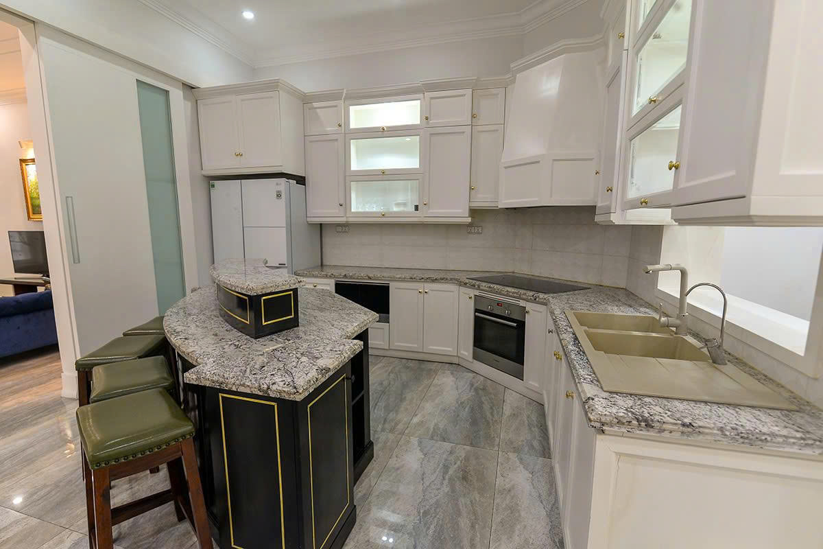 Cho thuê biệt thự song lập 250m², 4 phòng ngủ view sông Vinhomes Riverside, full nội thất