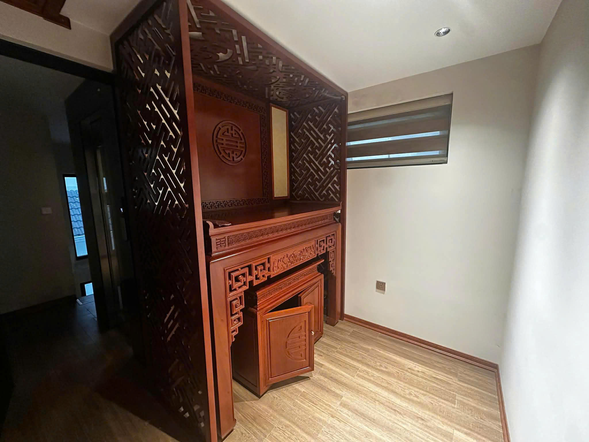 Bán biệt thự song lập tiểu khu Tulip Vinhomes The Harmony - DT: 120m2 x 3 tầng 1 tum hướng Tây Bắc