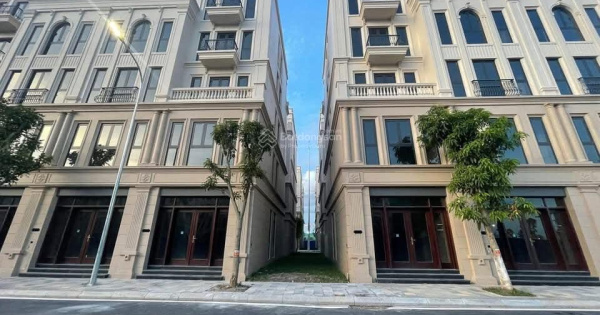 Chuyển nhượng liền kề Ngôi sao 2 hướng Đông Nam - DT 67.5m2 khu Thịnh Vượng Vinhomes Cổ Loa