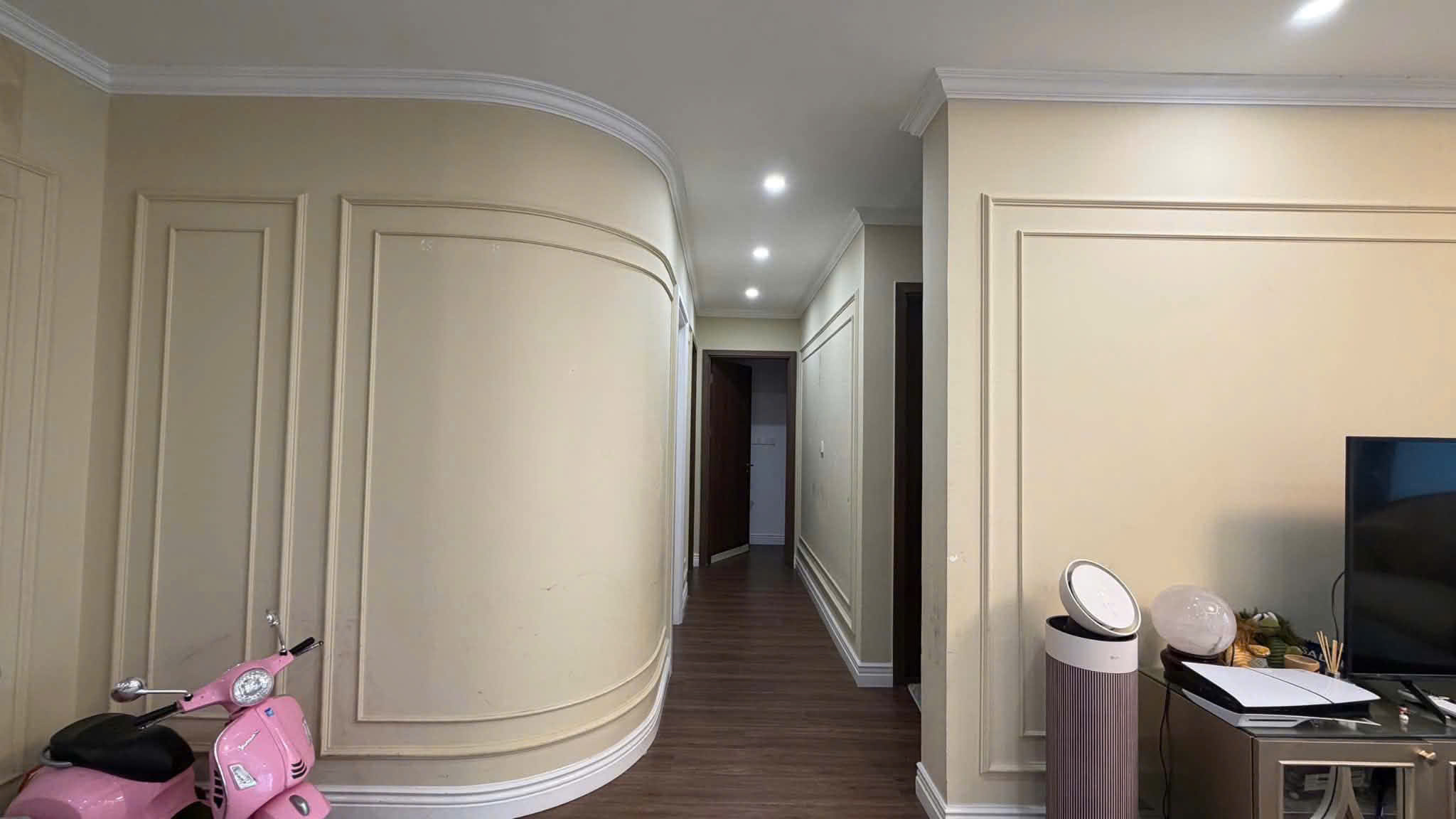 Bán căn góc 4PN/2WC tòa N03 - T6 diện tích 134.4m2 cửa chính Nam, ban công Bắc Ngoại Giao Đoàn