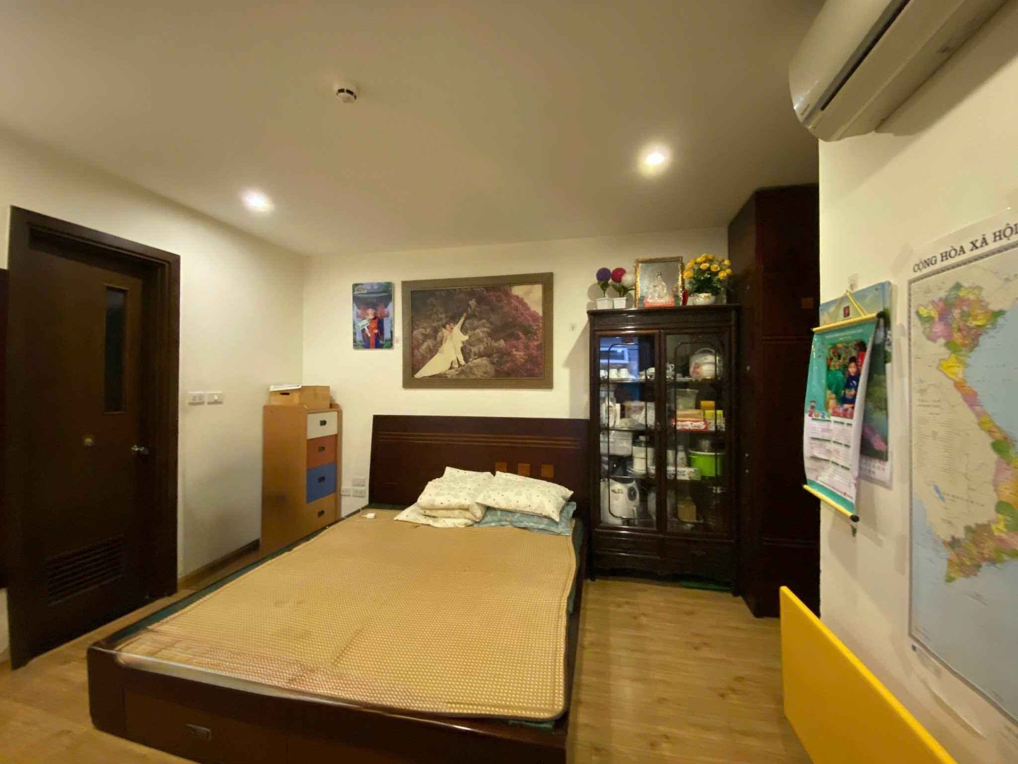 Bán căn hộ 2 phòng ngủ 2WC tòa N04A cửa Bắc, ban công Nam tầng trung - Full nội thất Ngoại Giao Đoàn