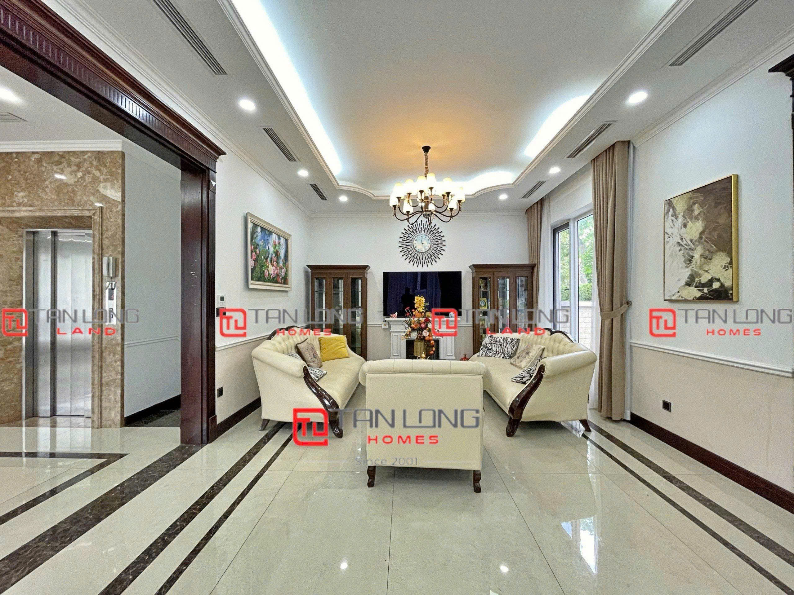 Bán biệt thự song lập view ngã 3 sông Vinhomes Riverside - DT: 190m2 x 3 tầng 1 tum Đông Tứ Trạch