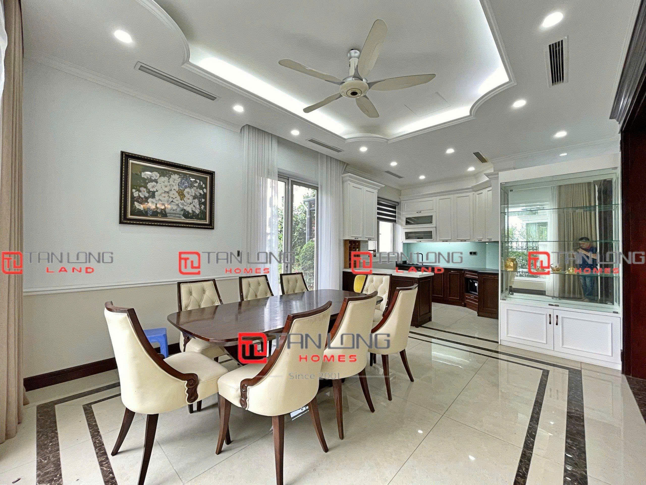 Bán biệt thự song lập view ngã 3 sông Vinhomes Riverside - DT: 190m2 x 3 tầng 1 tum Đông Tứ Trạch
