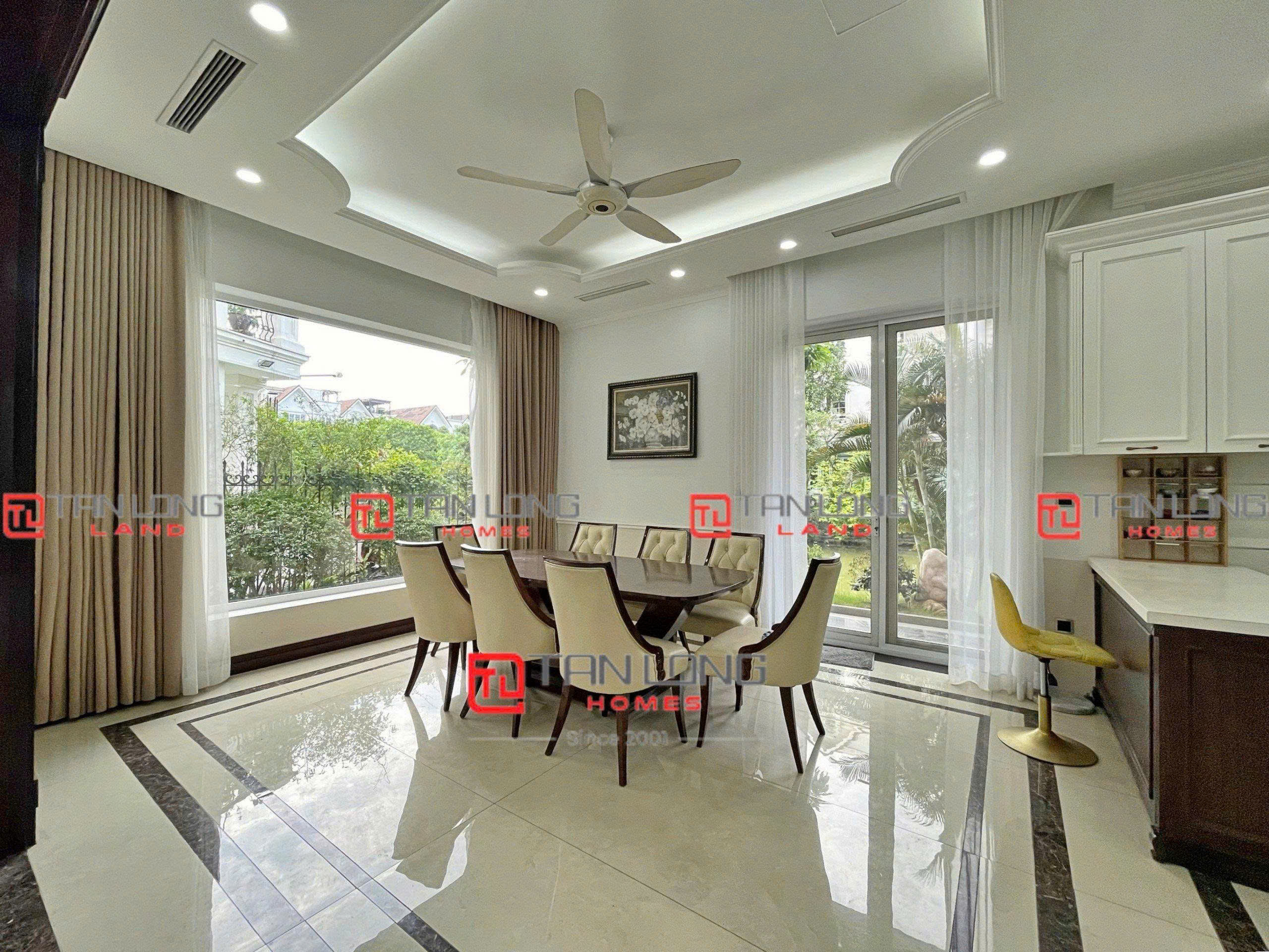 Bán biệt thự song lập view ngã 3 sông Vinhomes Riverside - DT: 190m2 x 3 tầng 1 tum Đông Tứ Trạch